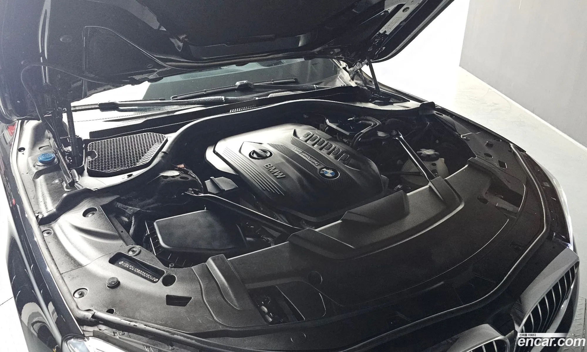 BMW 7 Series 2016 WBA7C4108GG526046 — 10