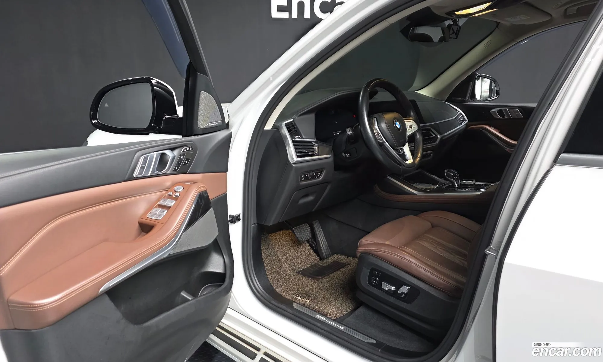 BMW X7 2021 WBATB4105M9F83647 — 2