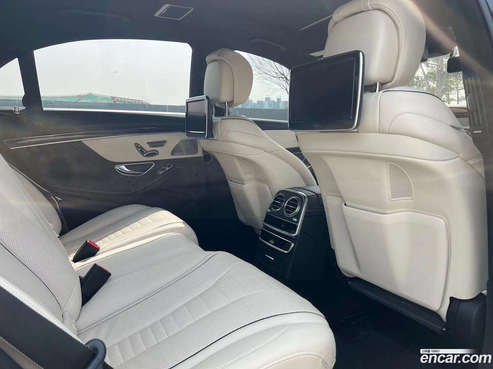 Mercedes-Benz S-Class W222 2015 — 7