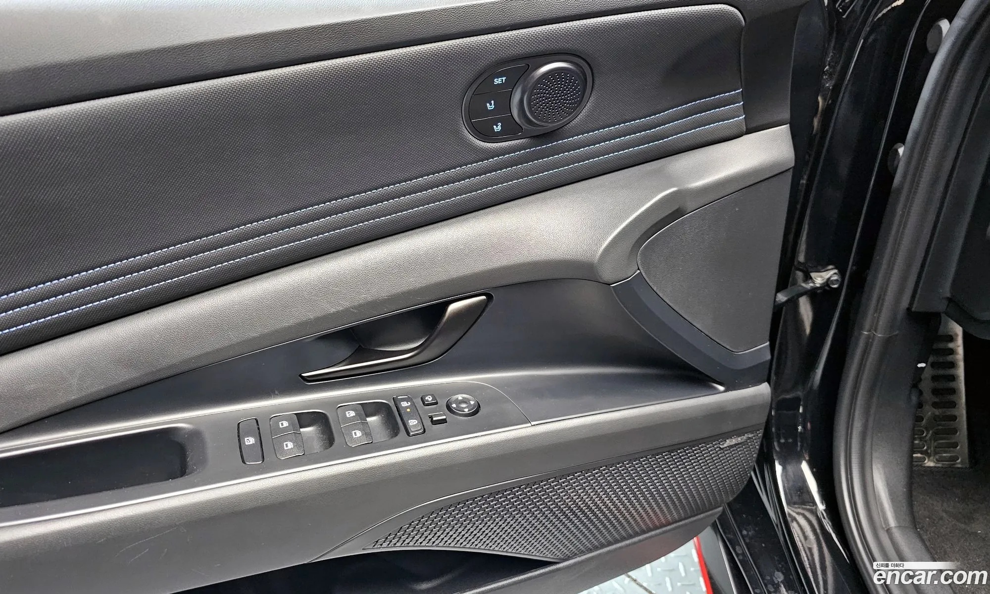Hyundai Elantra 2025 — 13