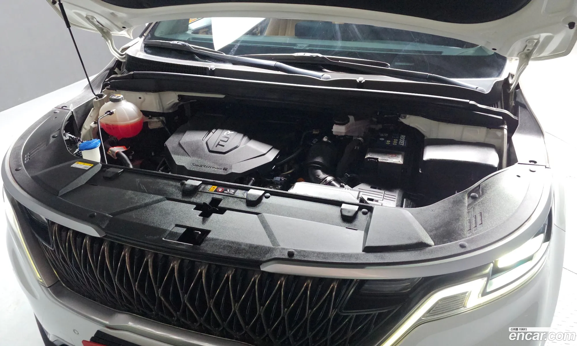 Kia Carnival 2022 — 17