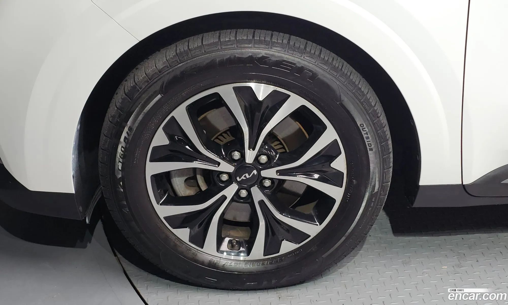 Kia Carnival 2022 — 7