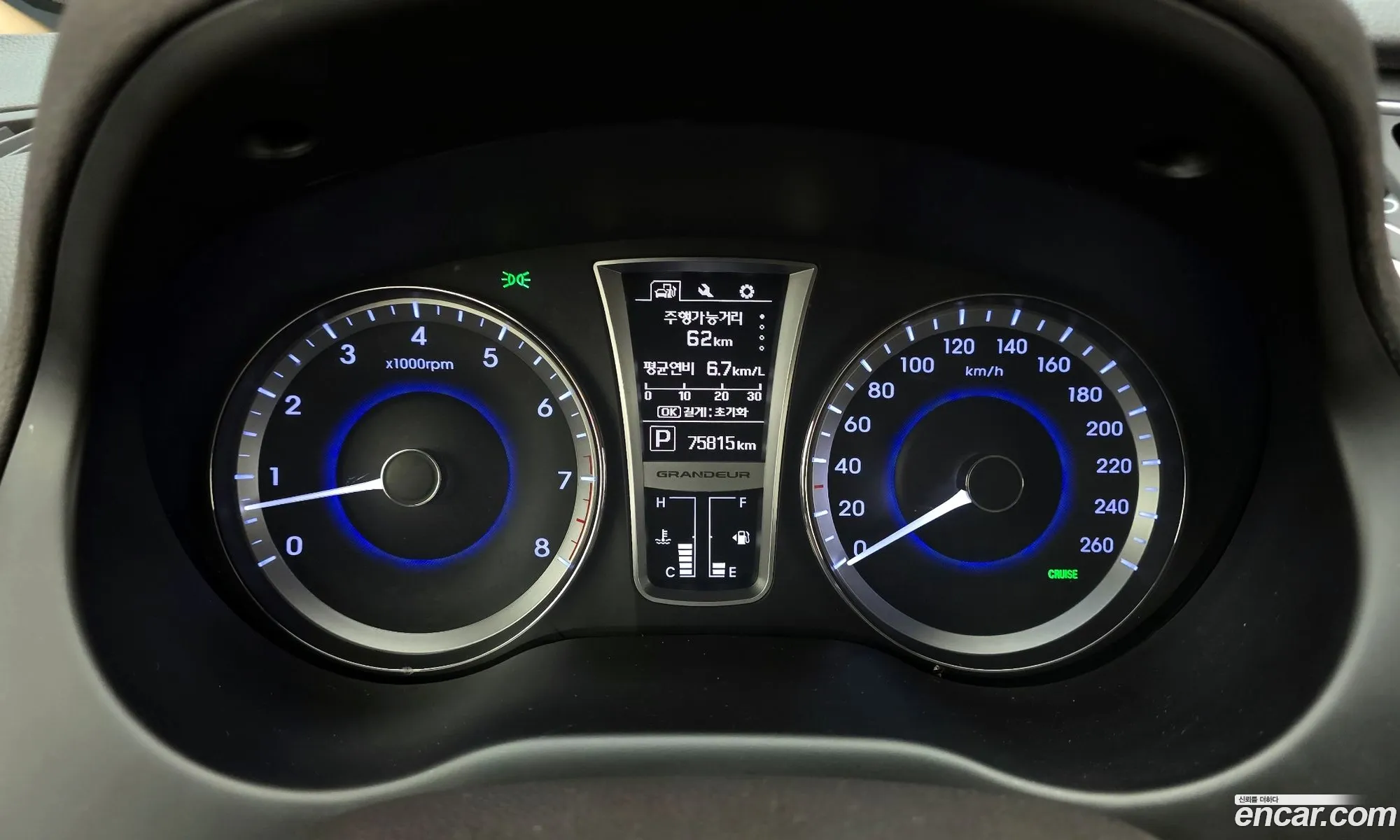 Hyundai Grandeur HG 2015 — 15