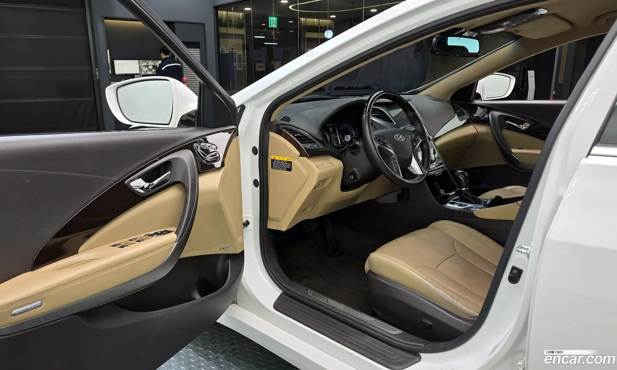 Hyundai Grandeur HG 2015 — 2