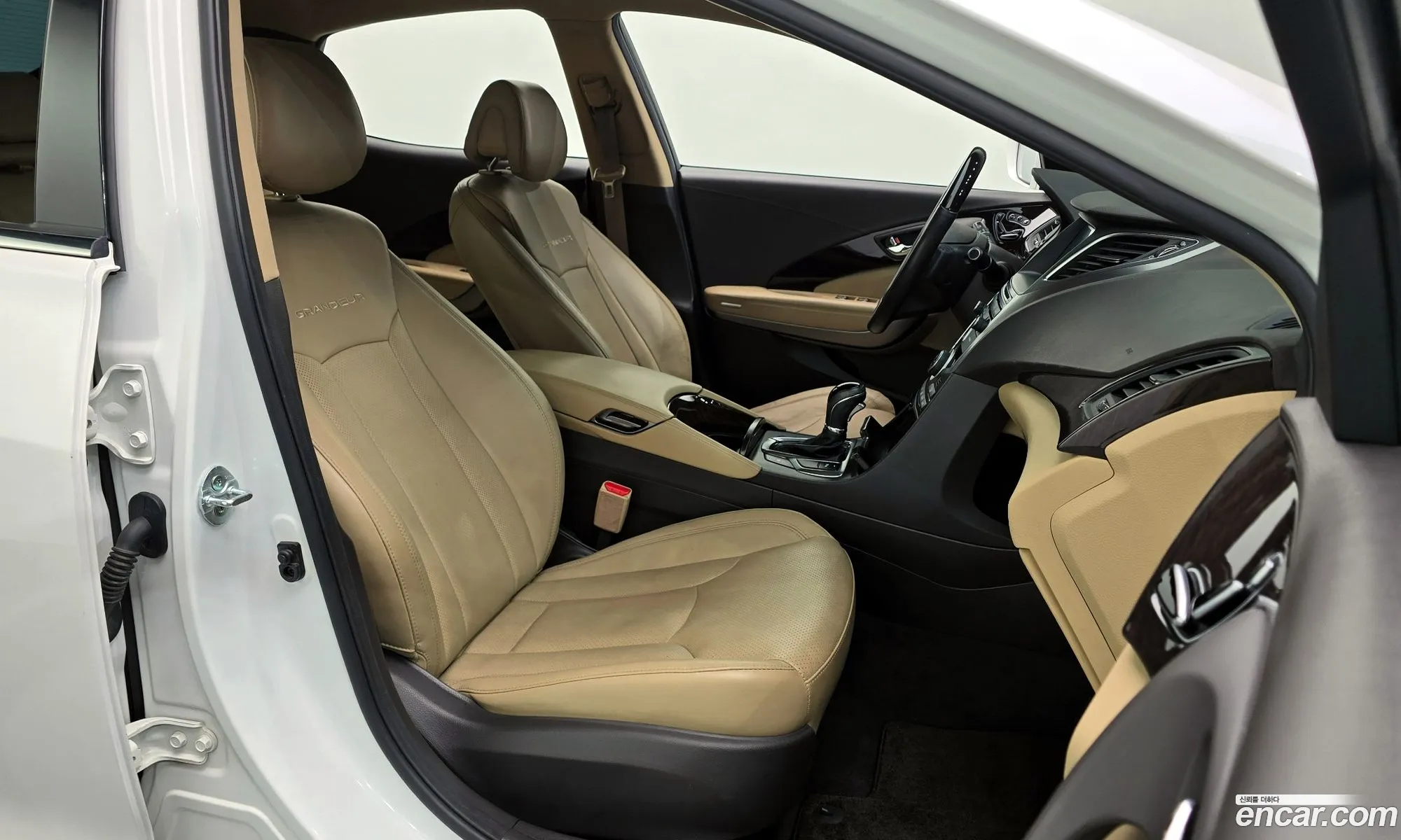 Hyundai Grandeur HG 2015 — 4
