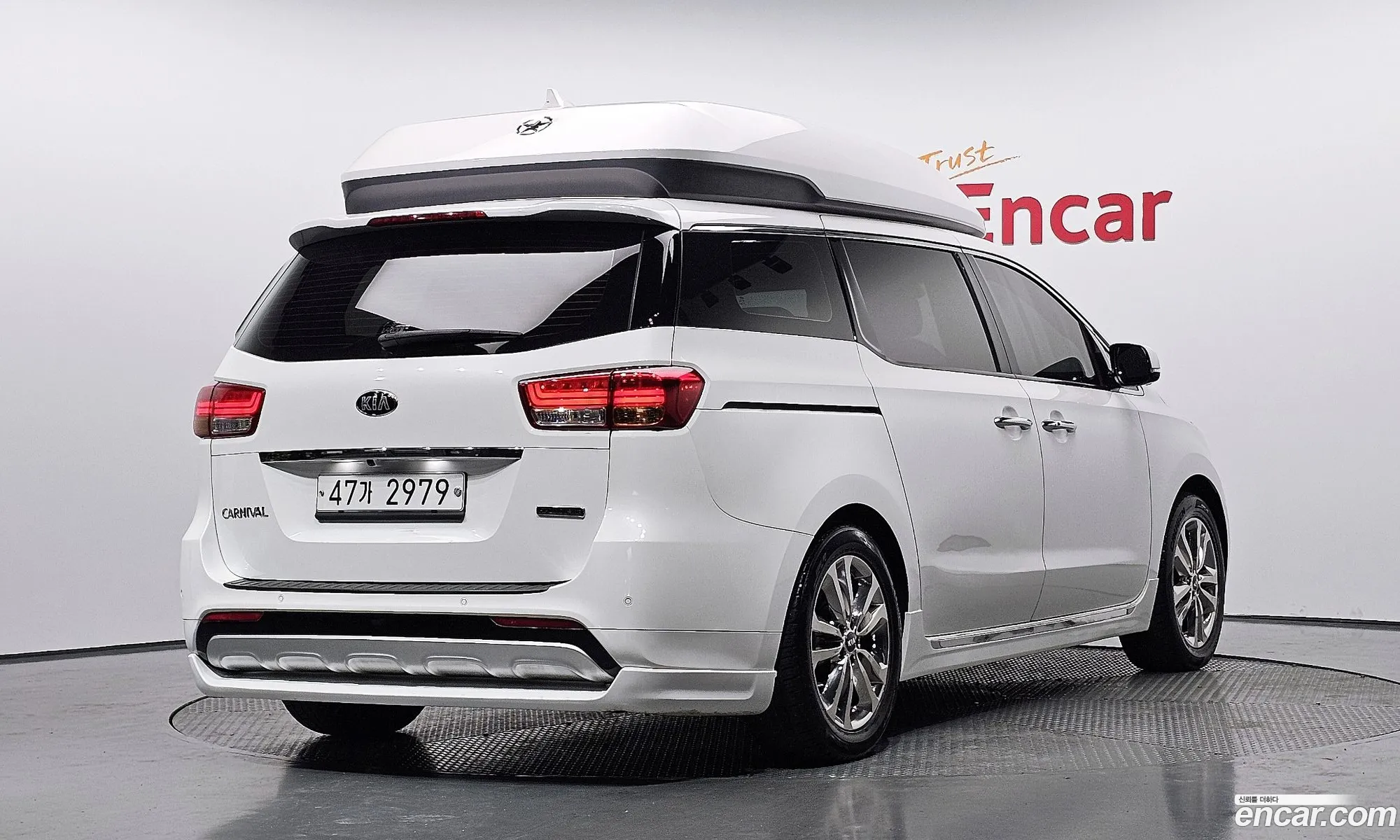 Kia Carnival 2015 — 14