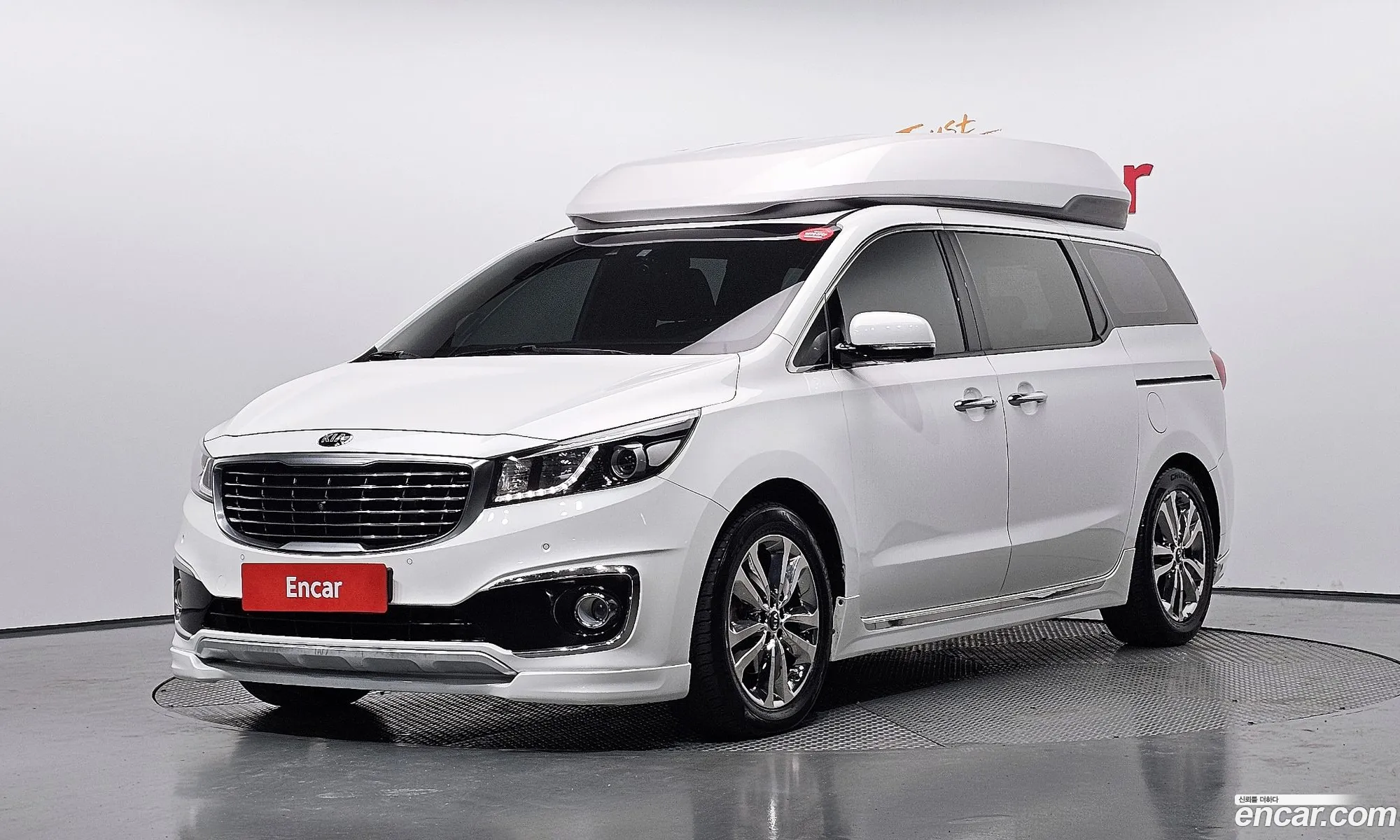 Kia Carnival 2015 — 15
