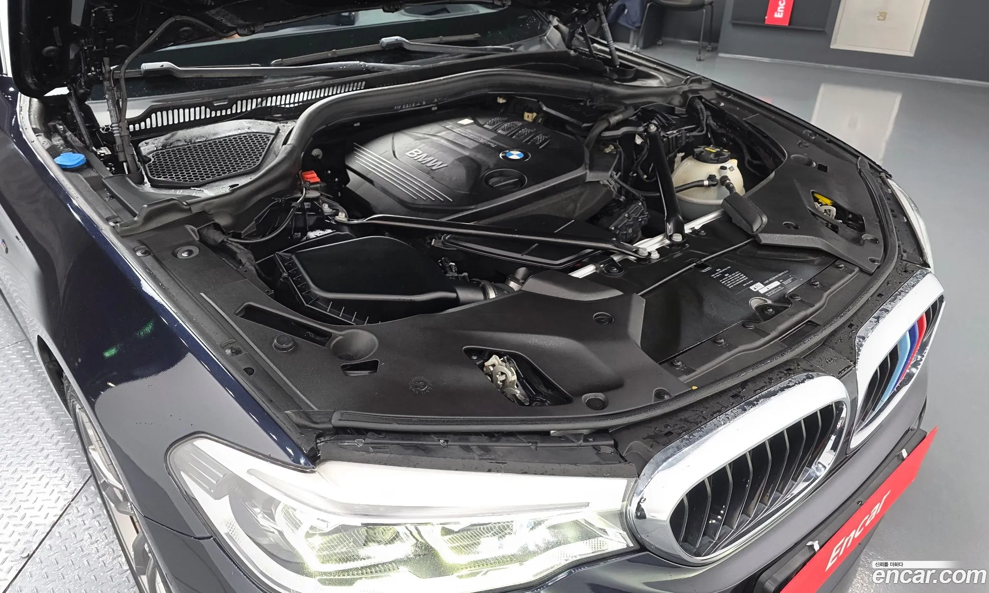 BMW 5 Series 2017 WBAJC3105JG995652 — 19