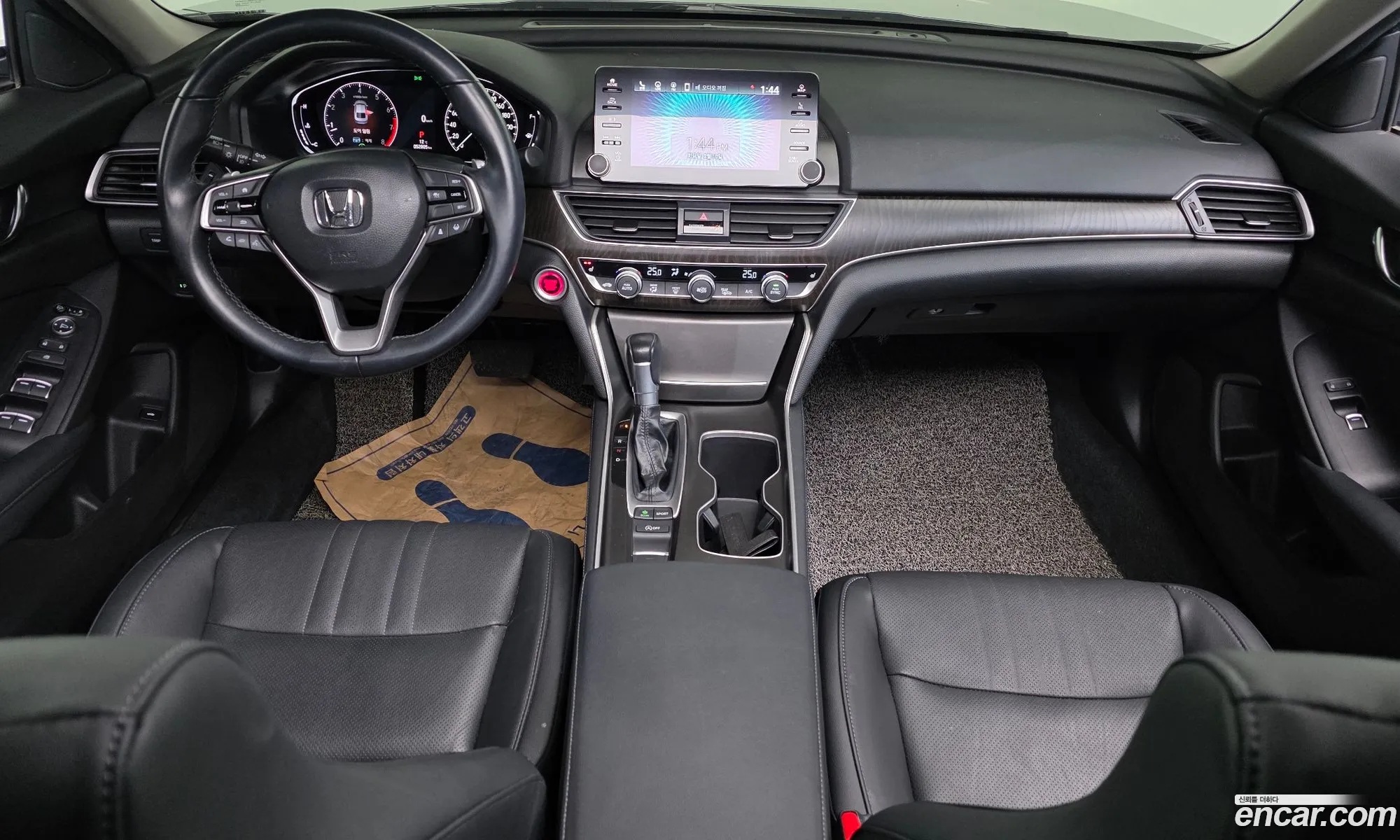 Honda Accord 10th Gen 2021 — 4