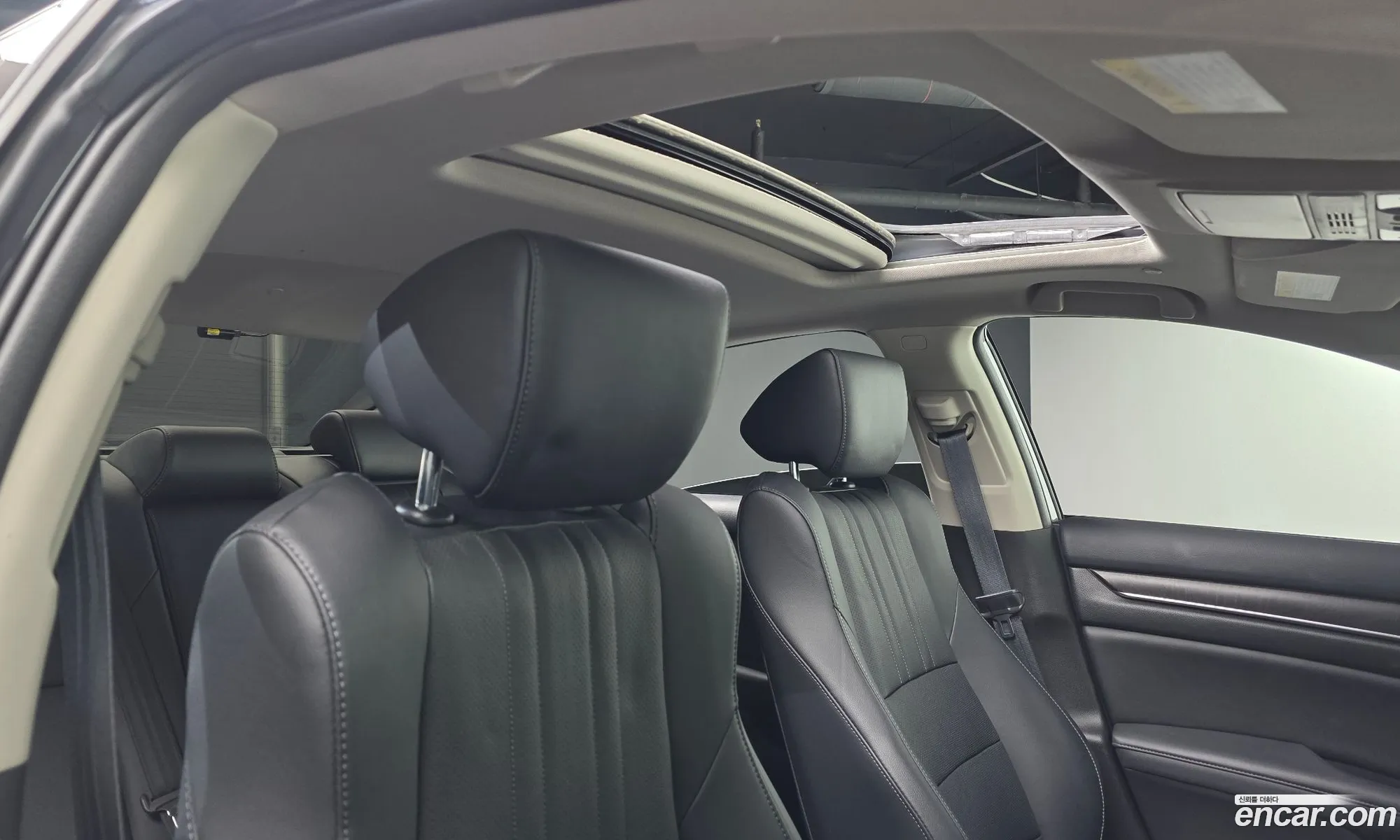 Honda Accord 10th Gen 2021 — 6