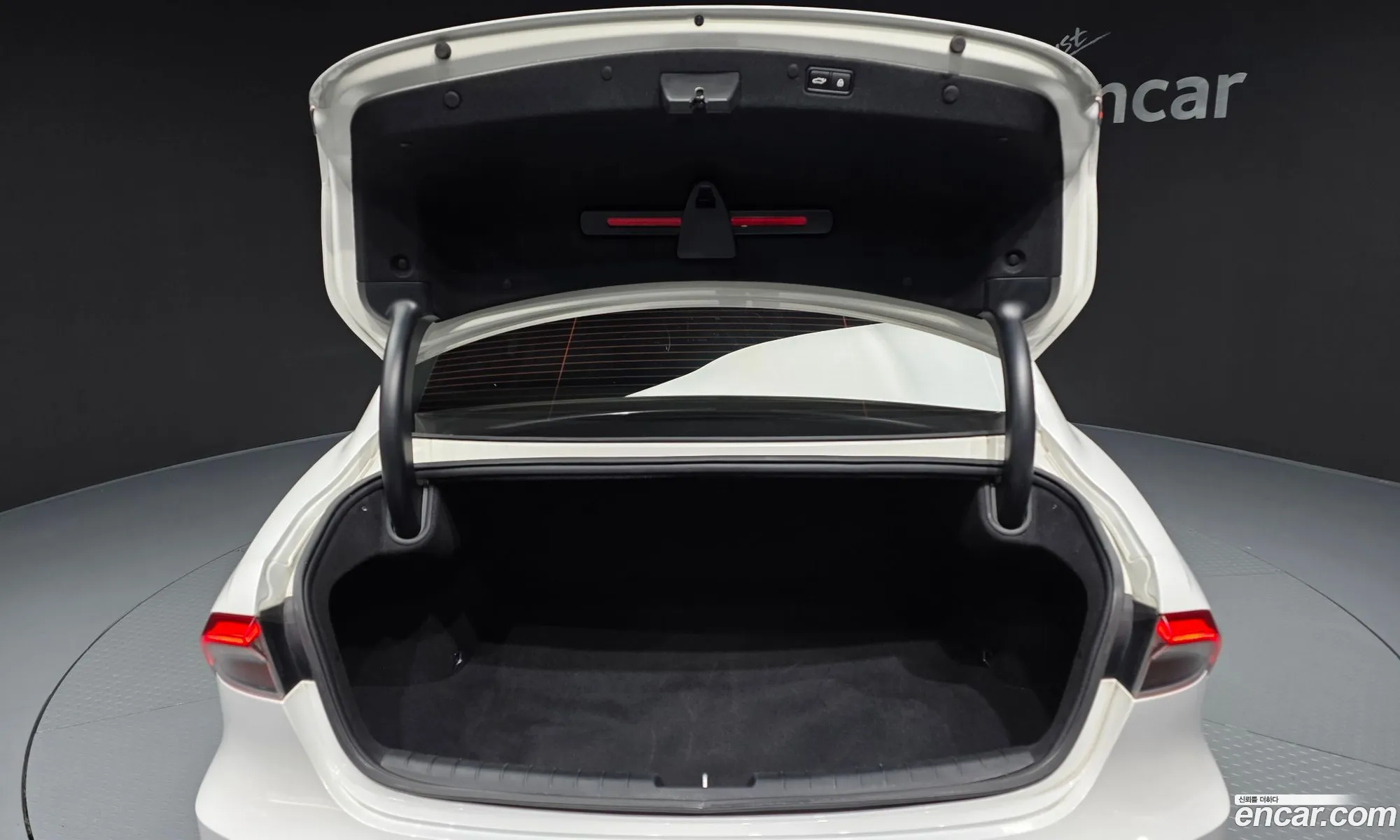 Hyundai Grandeur IG 2020 — 16