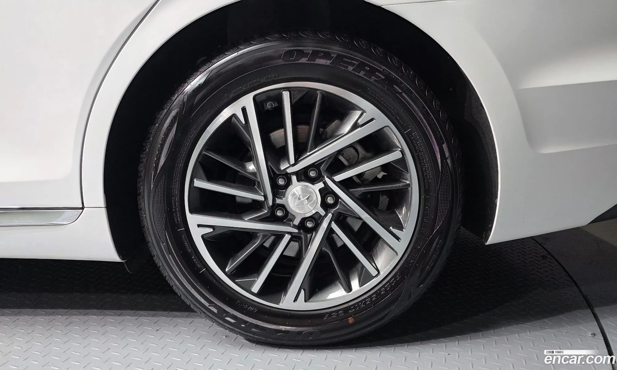 Hyundai Grandeur IG 2020 — 10