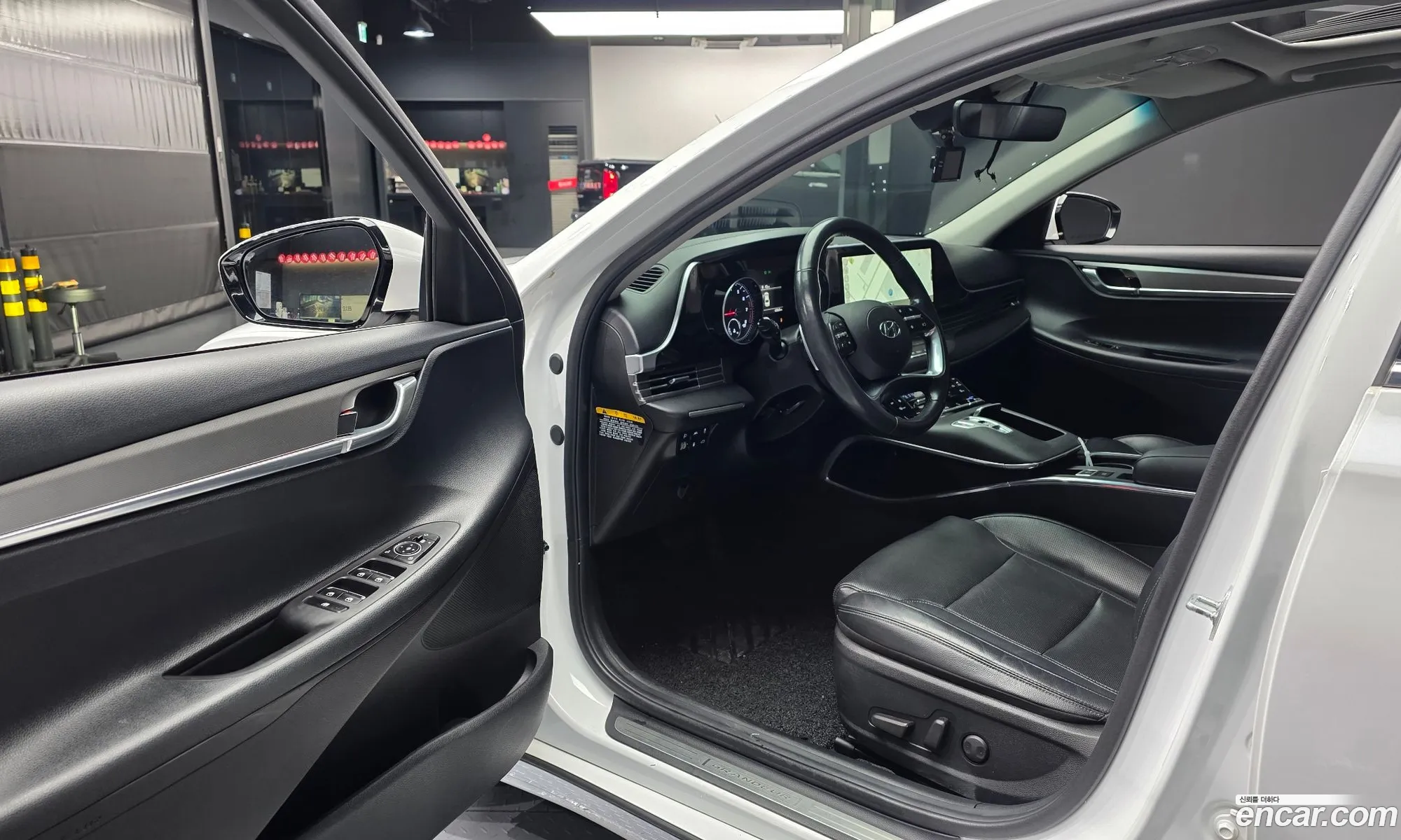 Hyundai Grandeur IG 2020 — 15