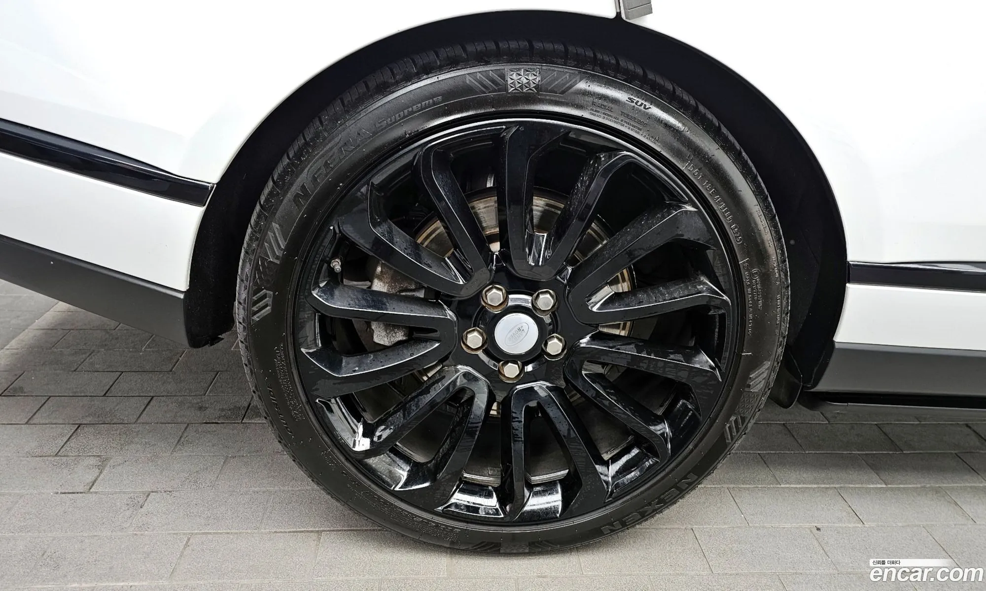 Land Rover Range Rover 2016 SALGA2JF4GA247710 — 7