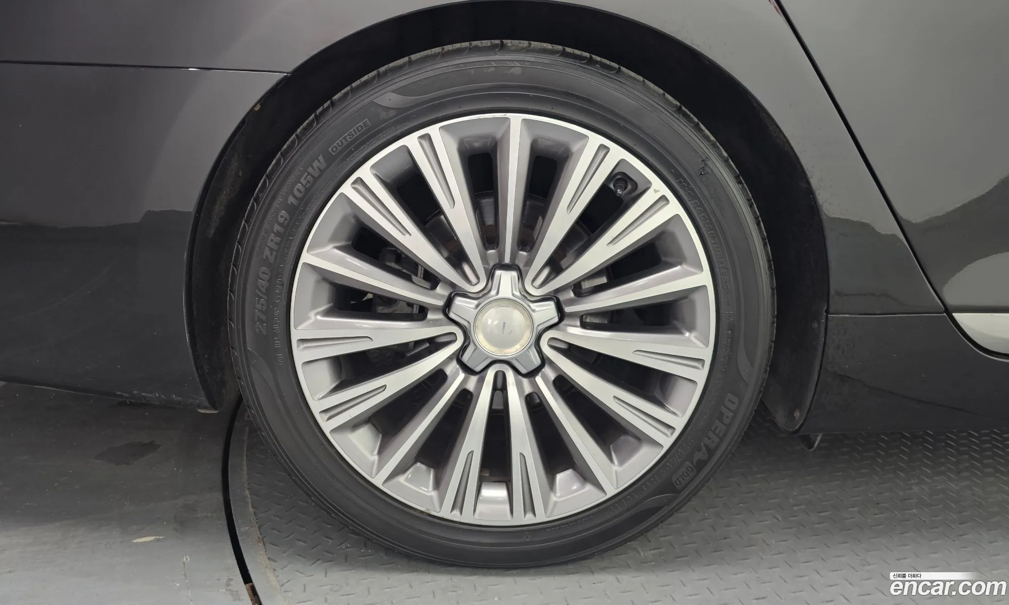 Kia K9 2016 — 8
