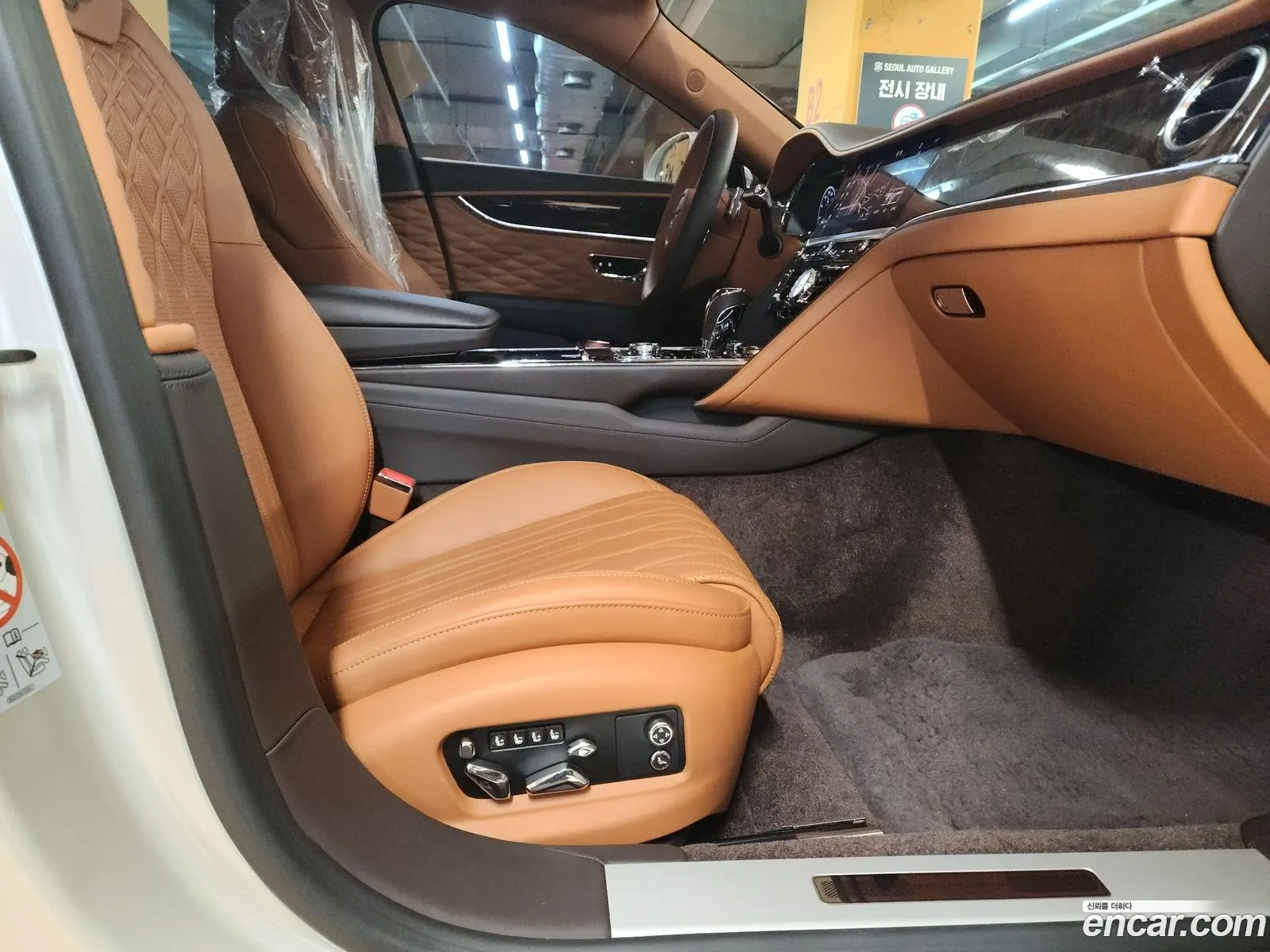 Bentley Flying Spur 2021 — 12