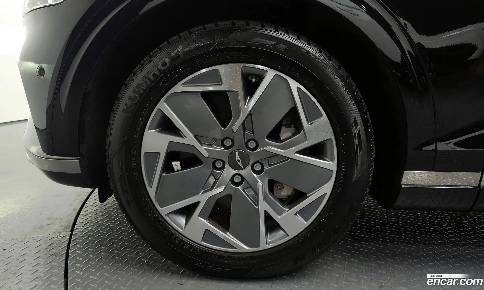 Genesis Electrified GV70 2022 — 3