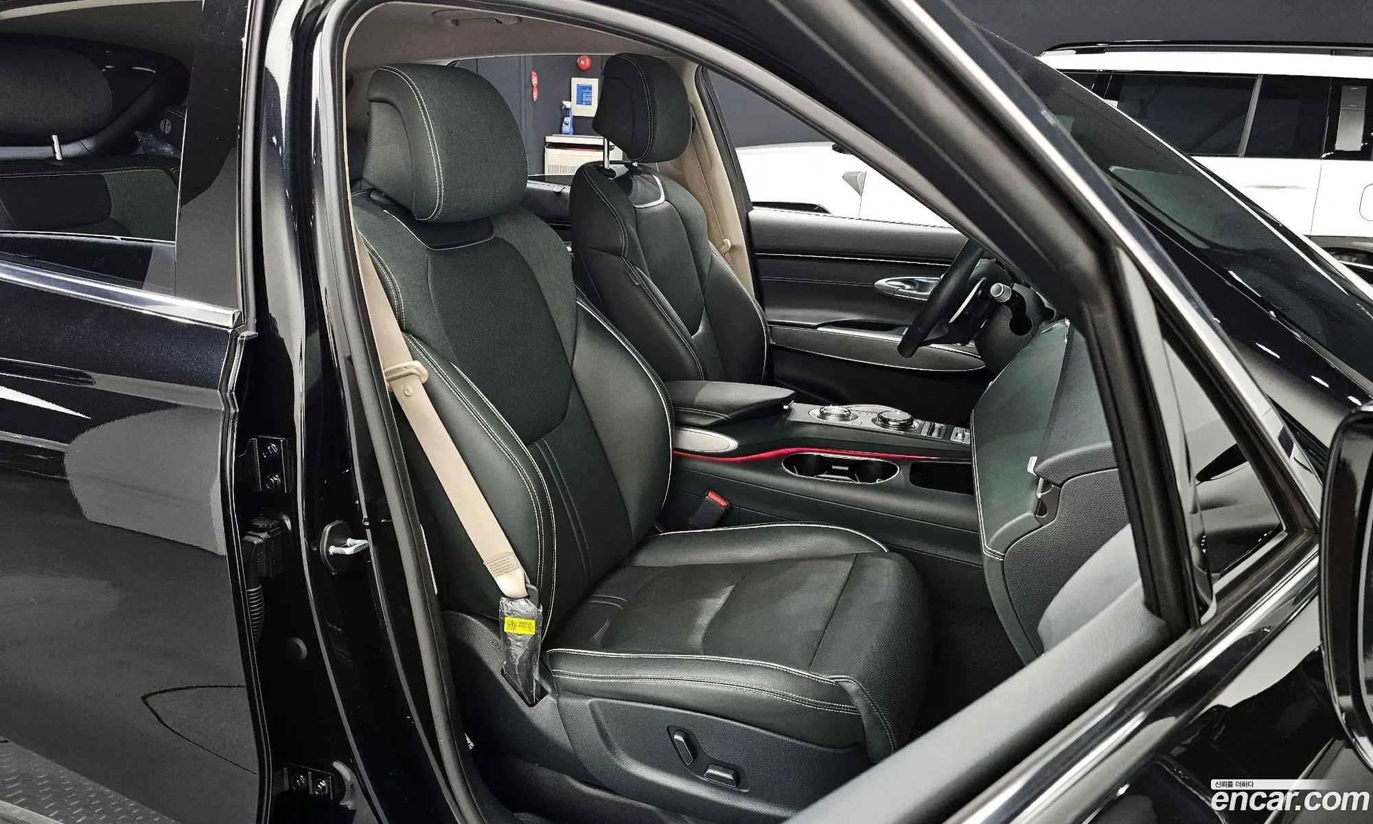 Genesis Electrified GV70 2022 — 8