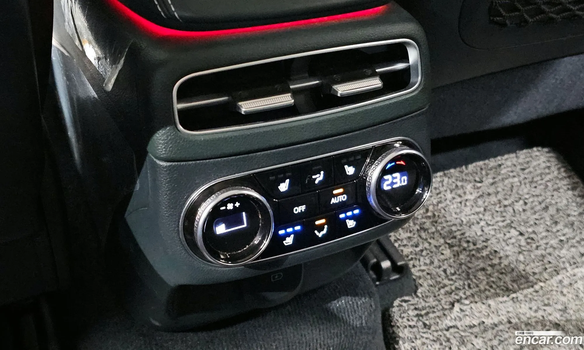 Genesis Electrified GV70 2022 — 10
