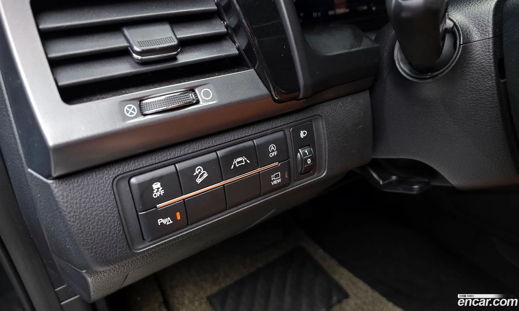 KG Mobility (SsangYong) Rexton Sports Khan 2022 — 15