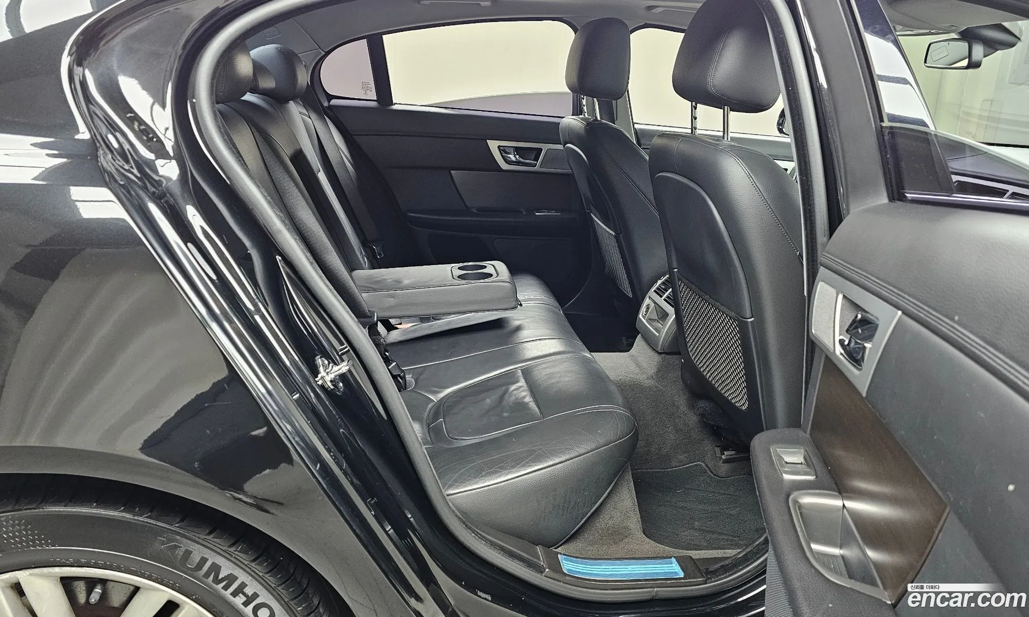 Jaguar XF 2012 — 20