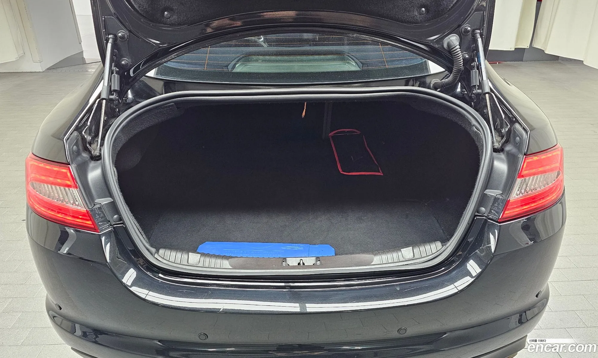 Jaguar XF 2012 — 7