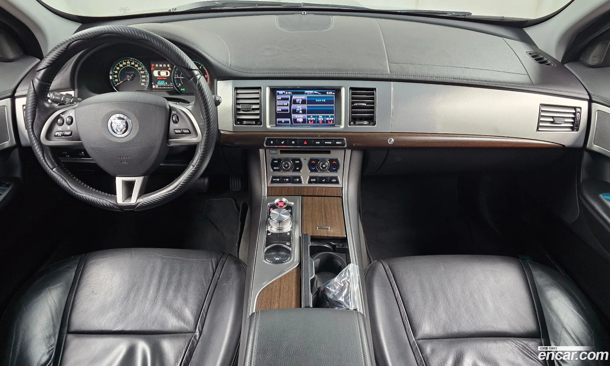 Jaguar XF 2012 — 4