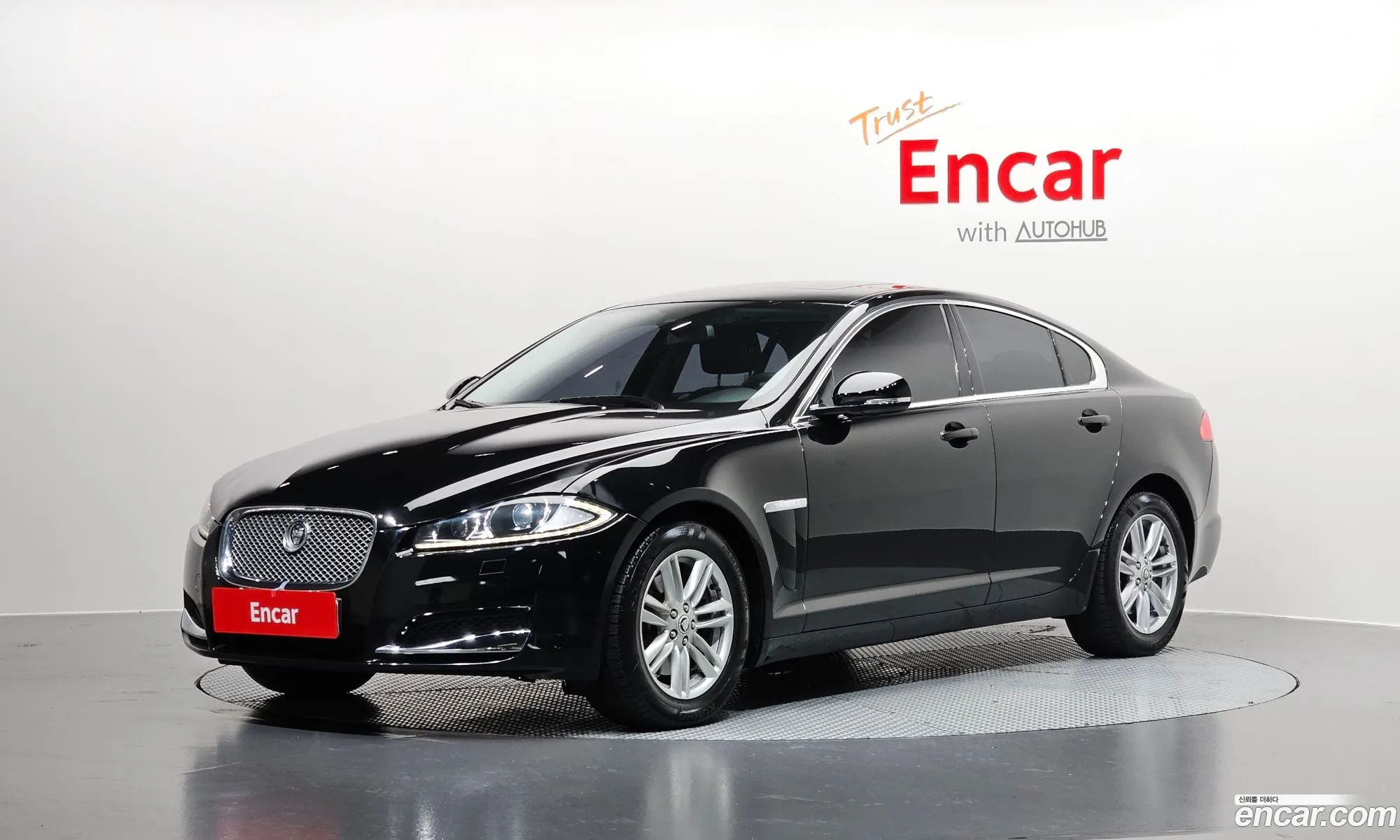 Jaguar XF 2012 — 9