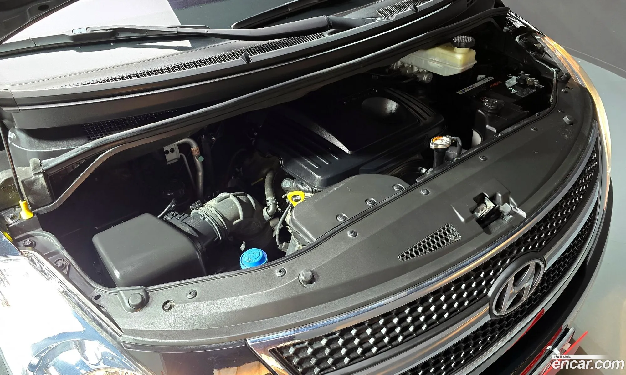 Hyundai Grand Starex 2014 — 15