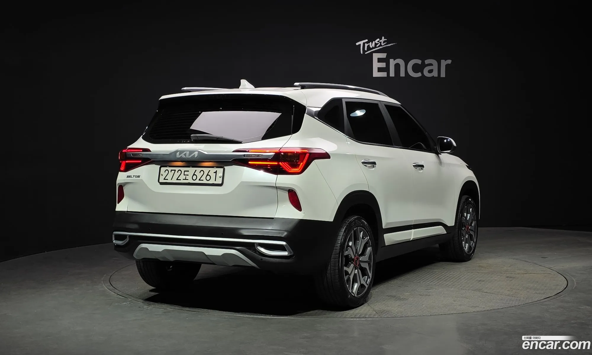 Kia Seltos 2022 KNAET812GPK314233 — 16