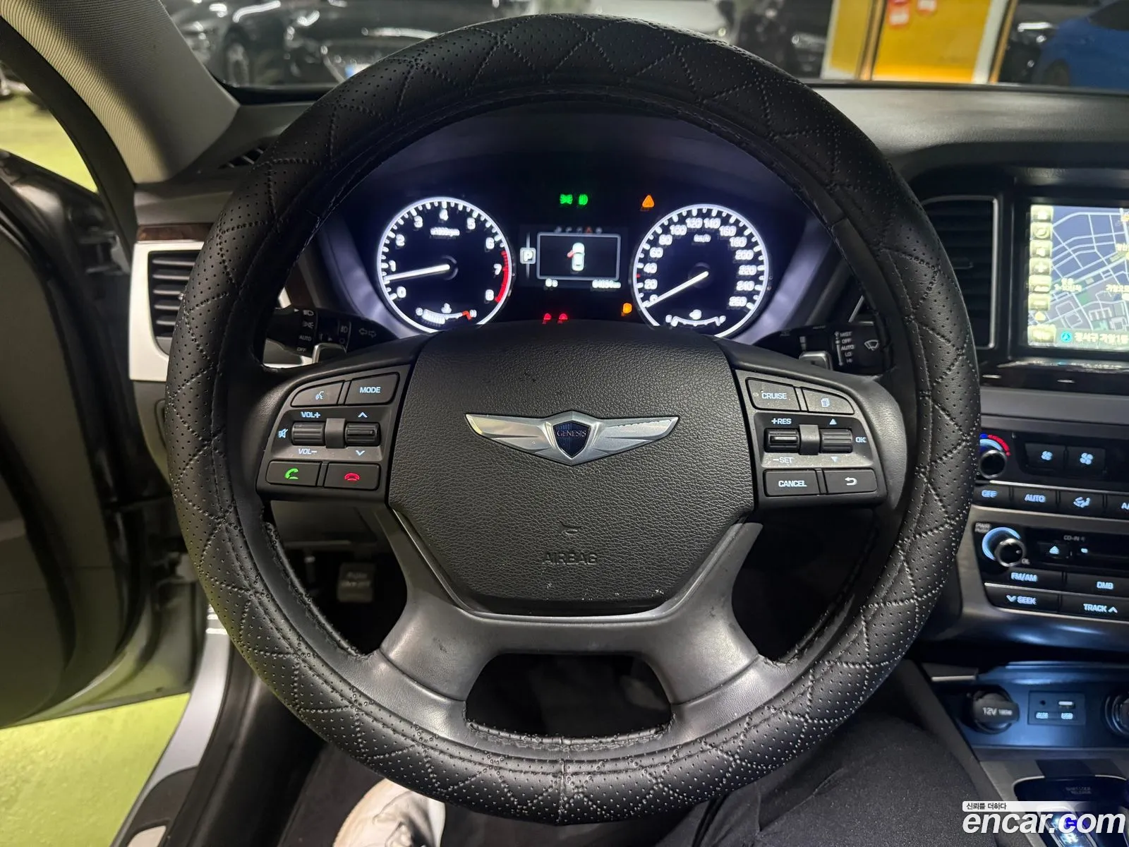 Hyundai Genesis DH 2014 — 4