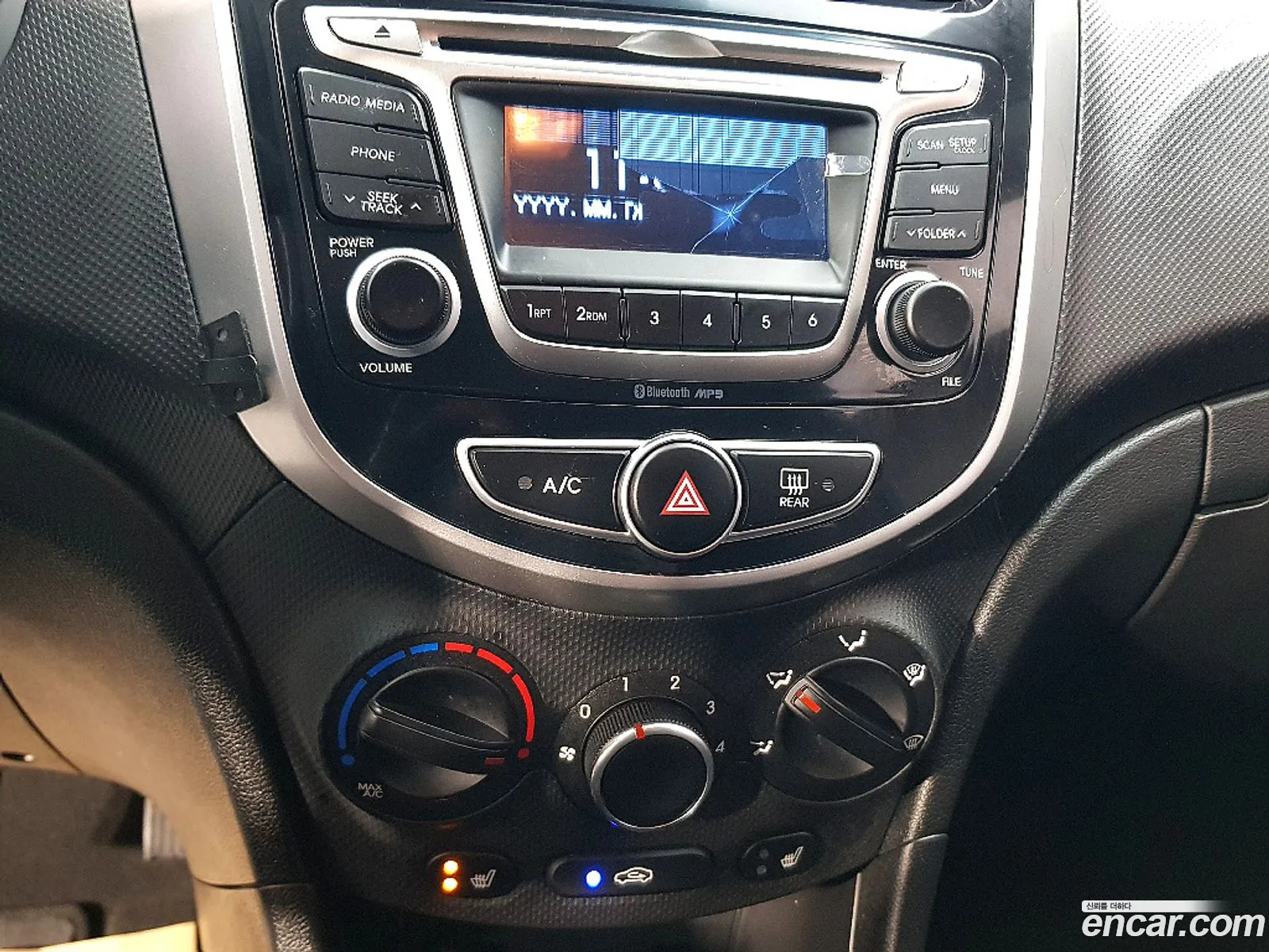 Hyundai Accent 2018 — 18