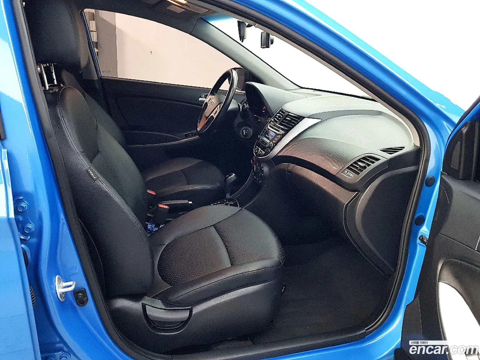 Hyundai Accent 2018 — 17