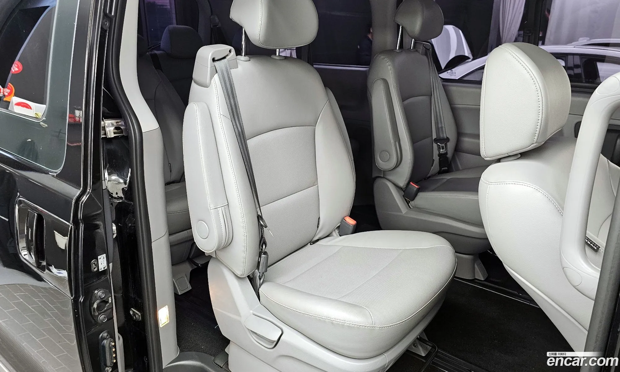 Hyundai Grand Starex 2018 — 10