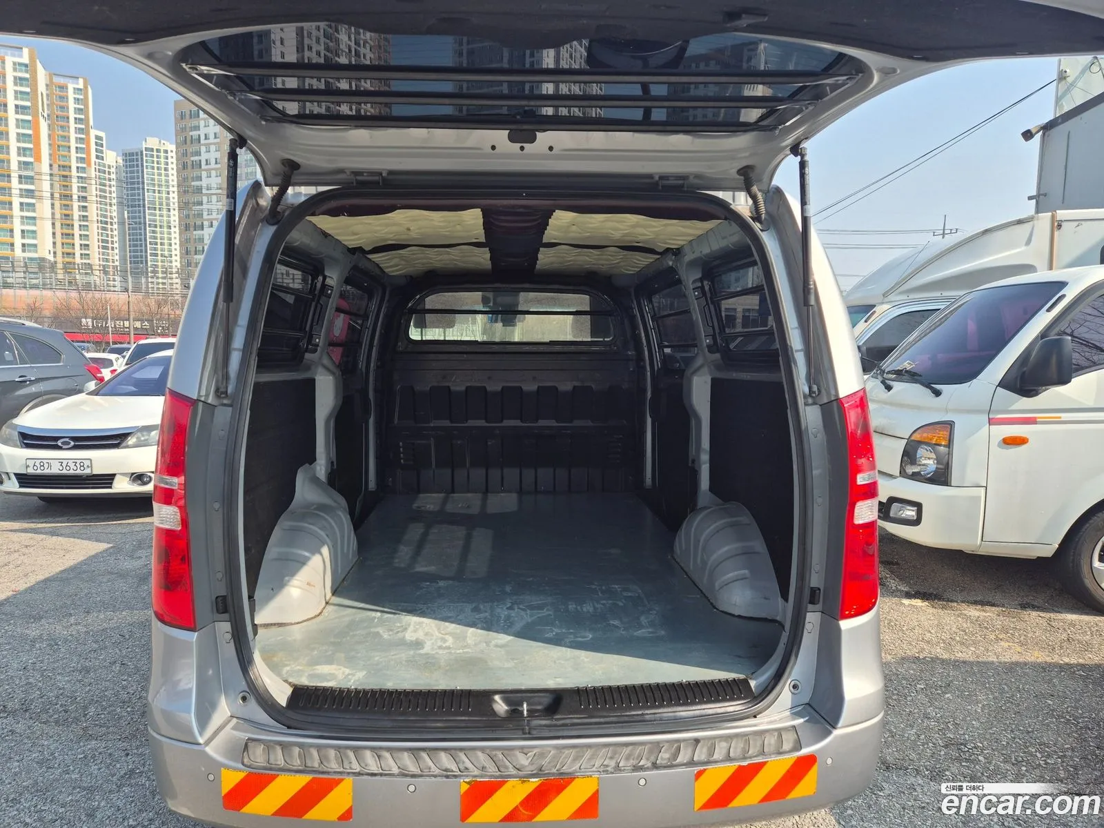 Hyundai Grand Starex 2019 — 18