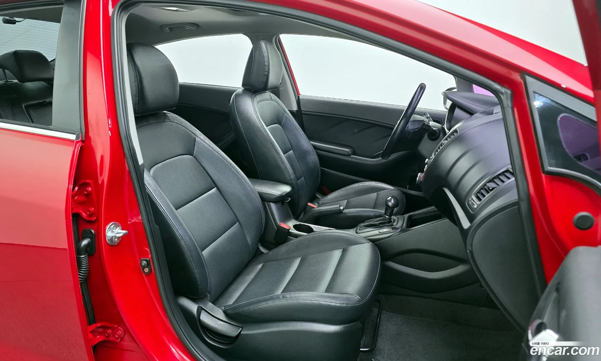Kia K3 2012 — 2