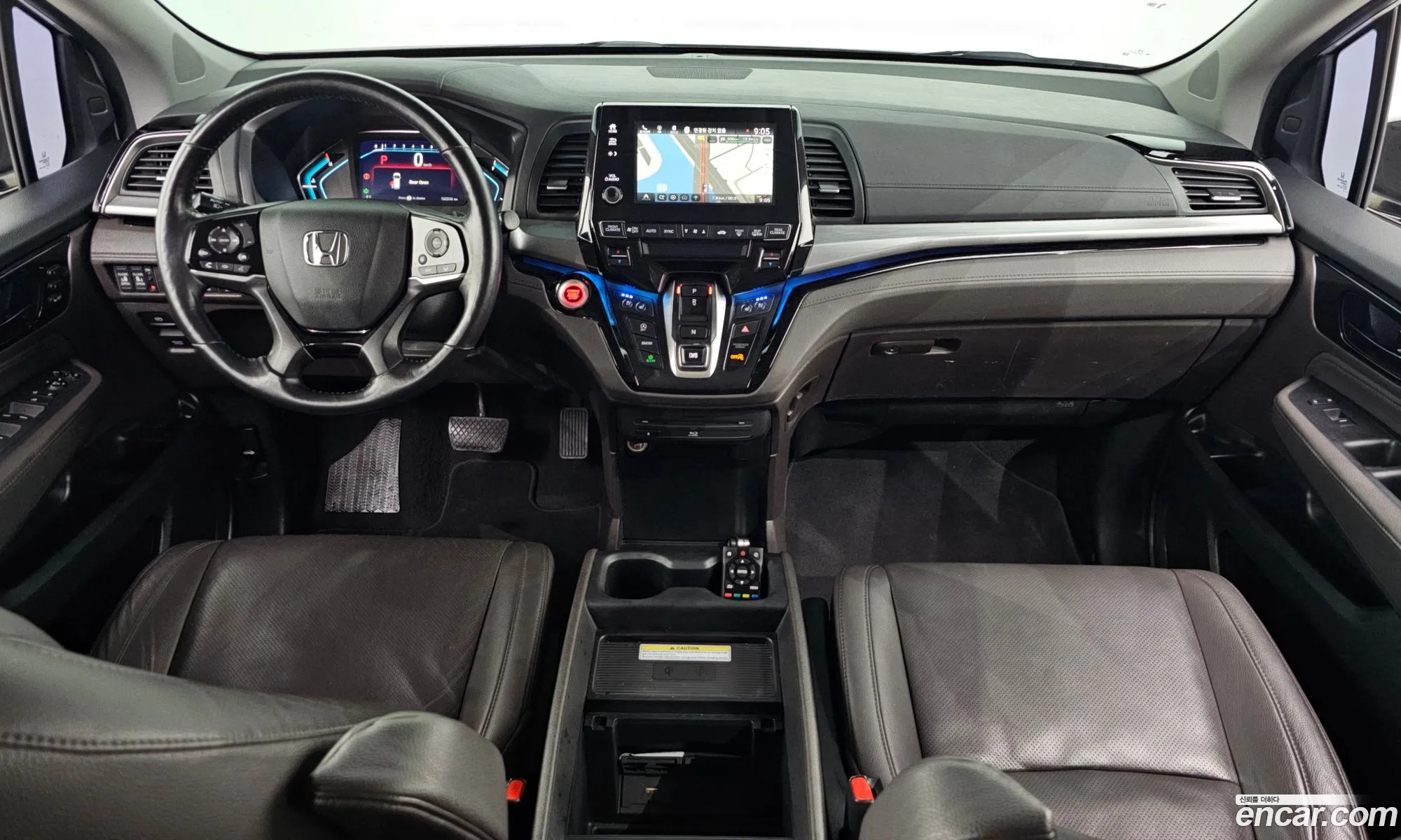 Honda Odyssey 2017 5KBRL6880JB600001 — 9
