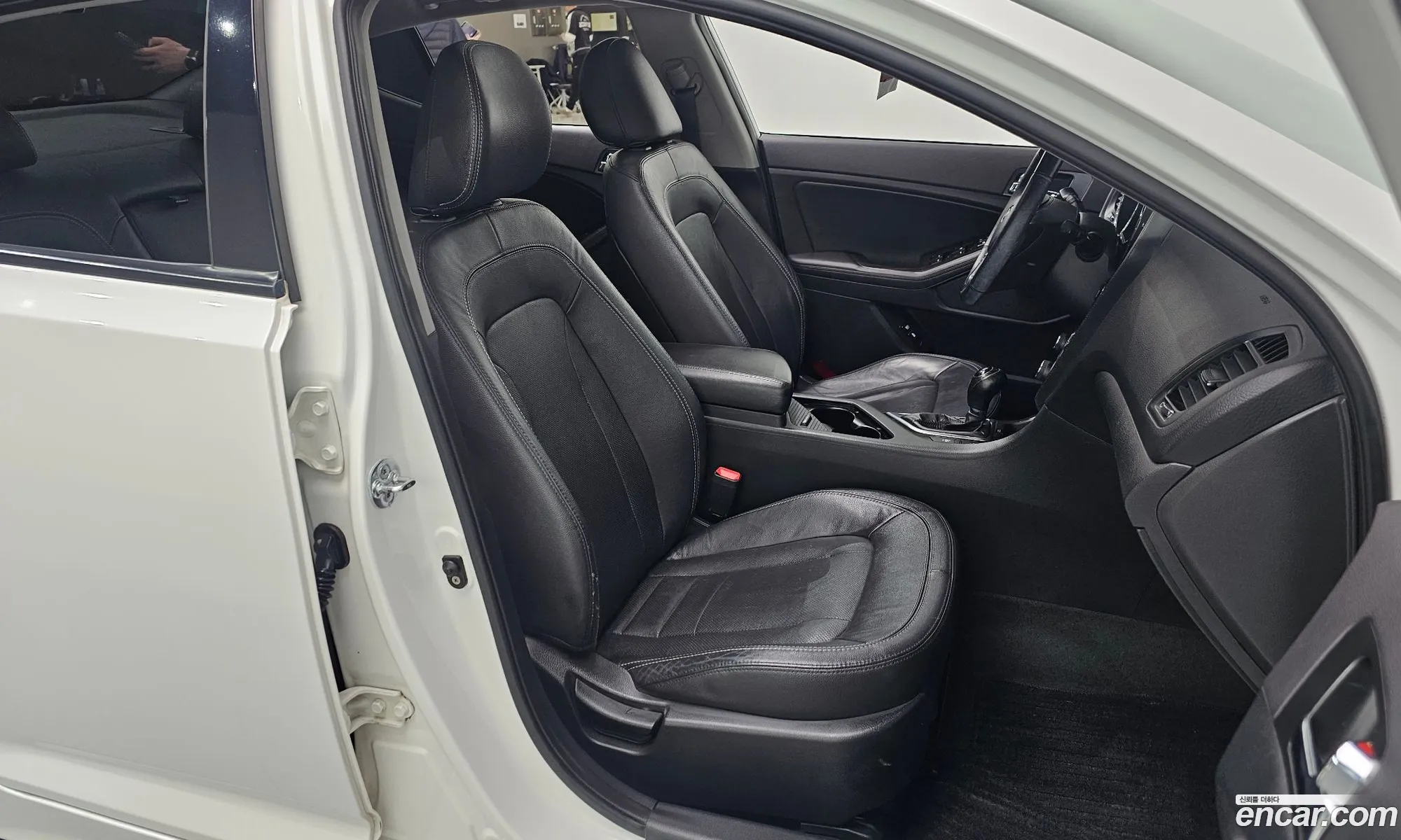 Kia K5 2012 — 13