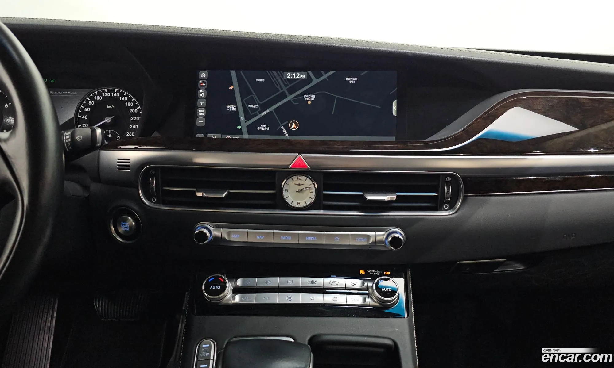 Genesis G90 2019 KMHG141DDKU076110 — 14