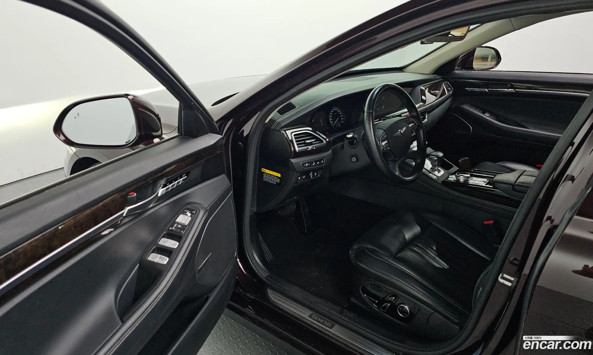 Genesis G90 2019 KMHG141DDKU076110 — 13