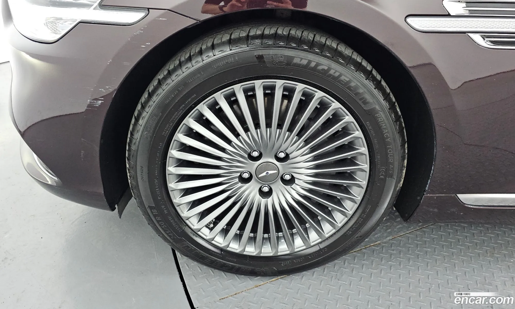 Genesis G90 2019 KMHG141DDKU076110 — 19