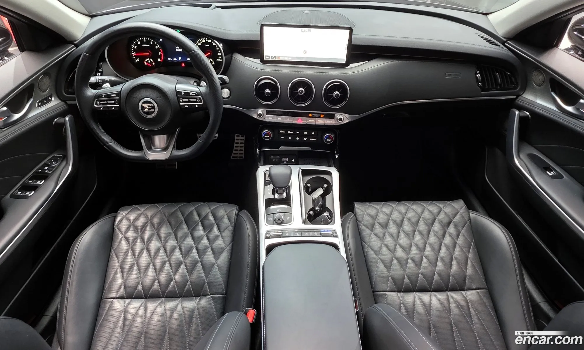 Kia Stinger Meister 2020 — 10