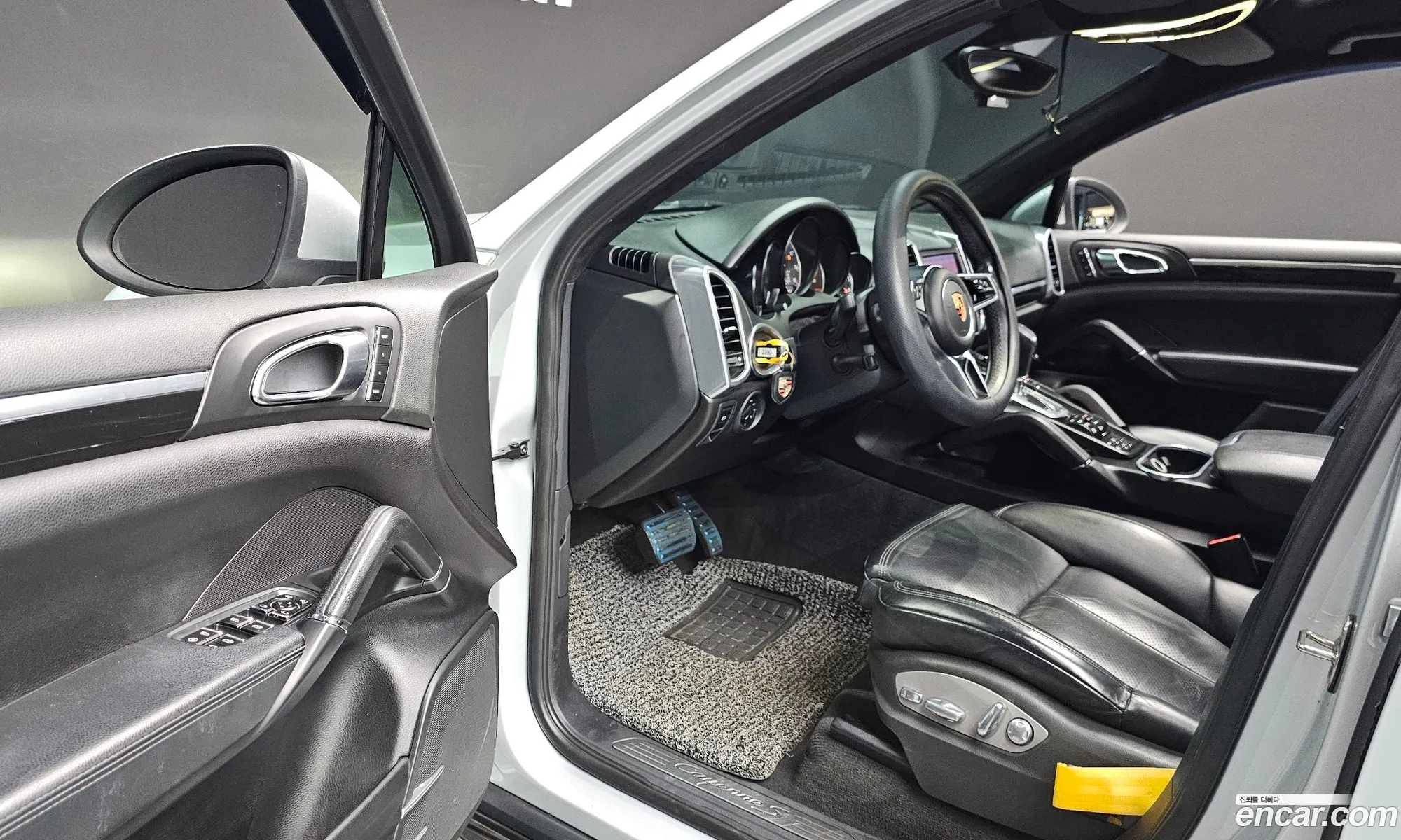Porsche Cayenne 2010 WP1AB2926BLA42462 — 3