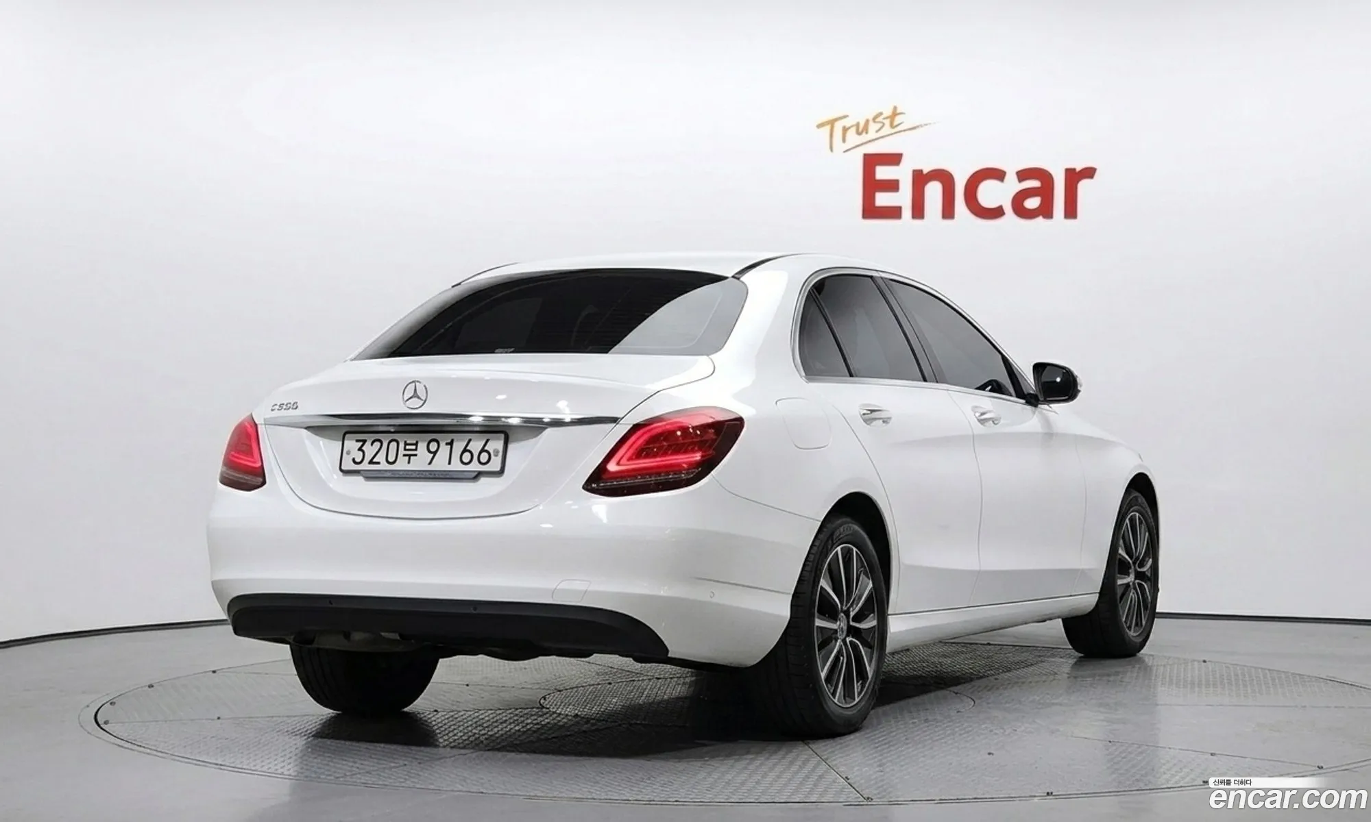 Mercedes-Benz C-Class W205 2019 — 19