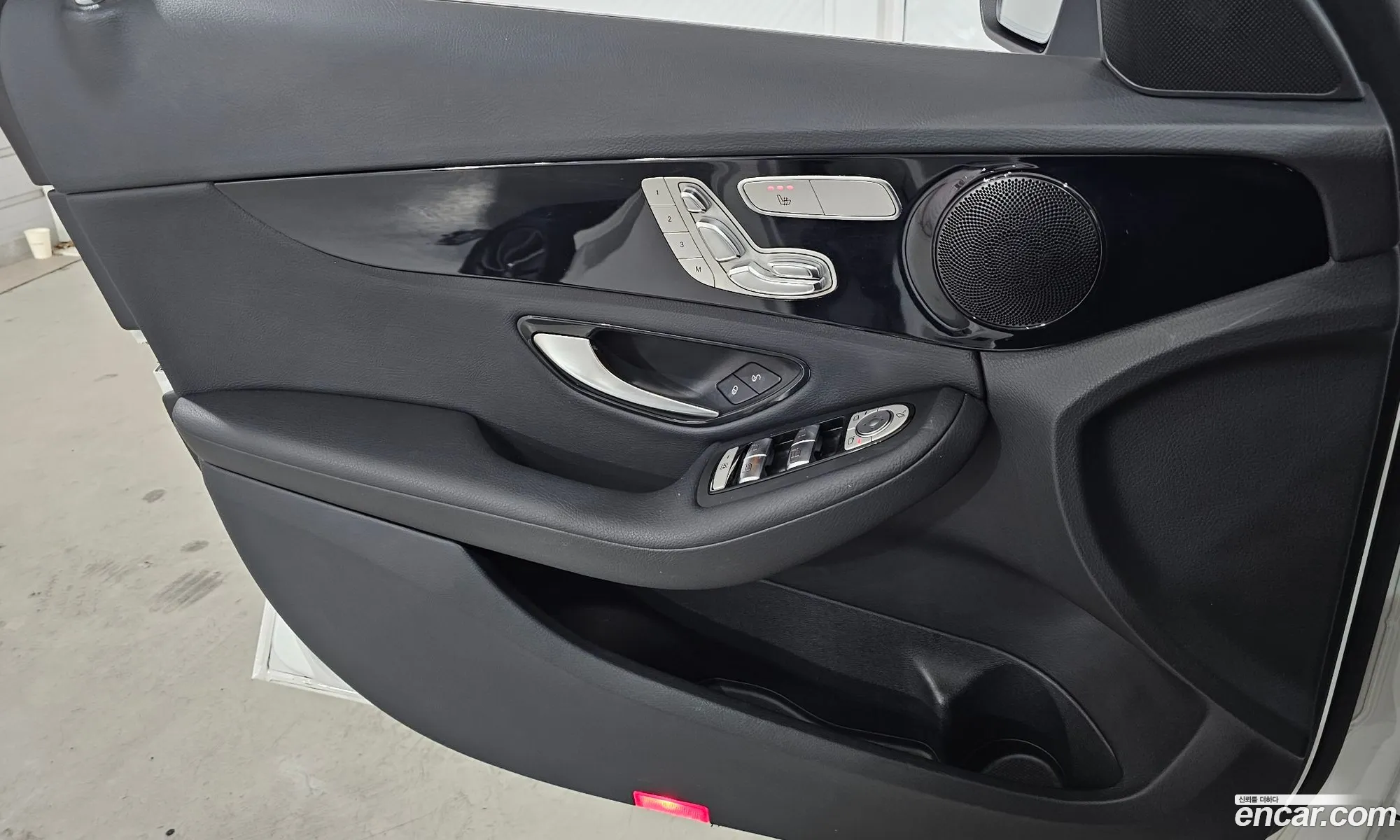 Mercedes-Benz C-Class W205 2019 — 15