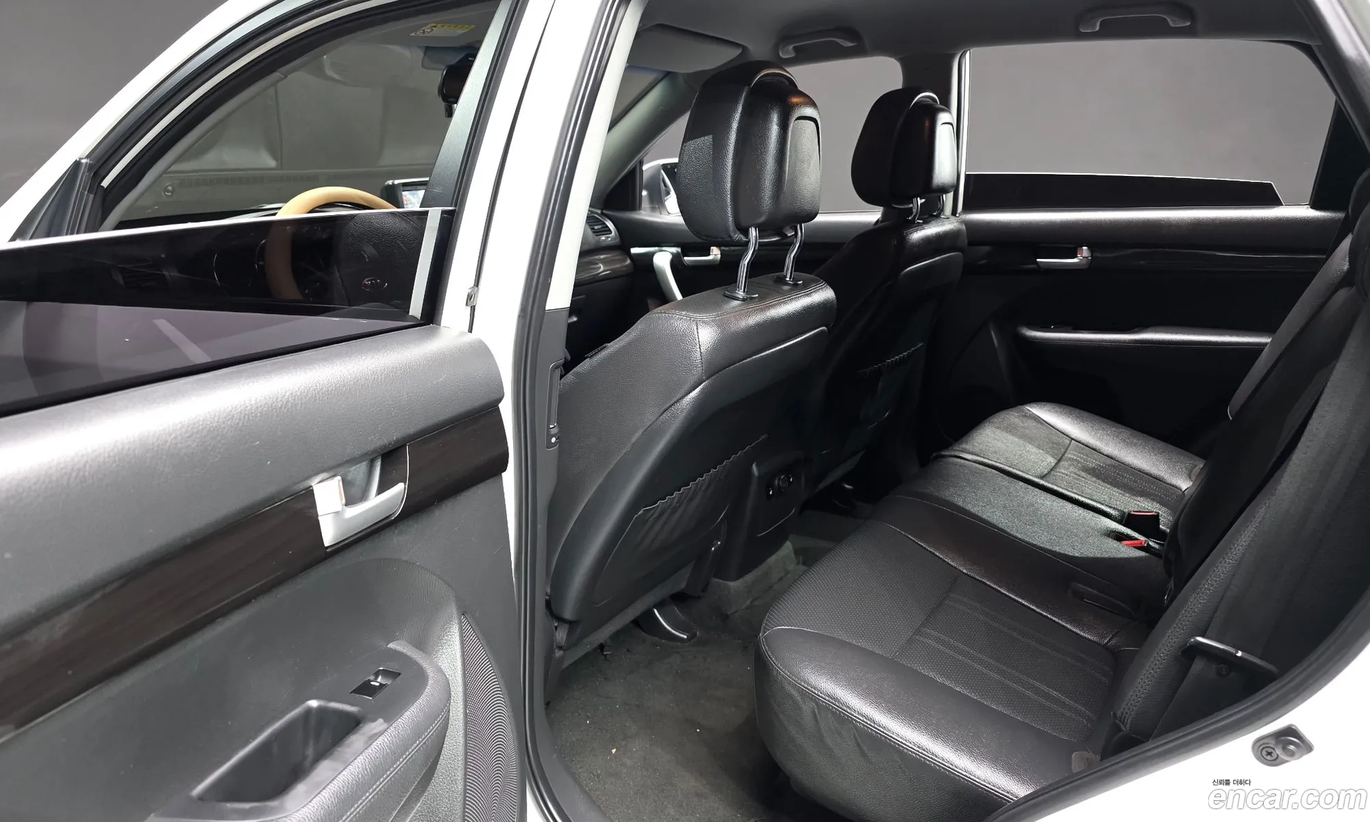 Kia Sorento R 2012 — 8