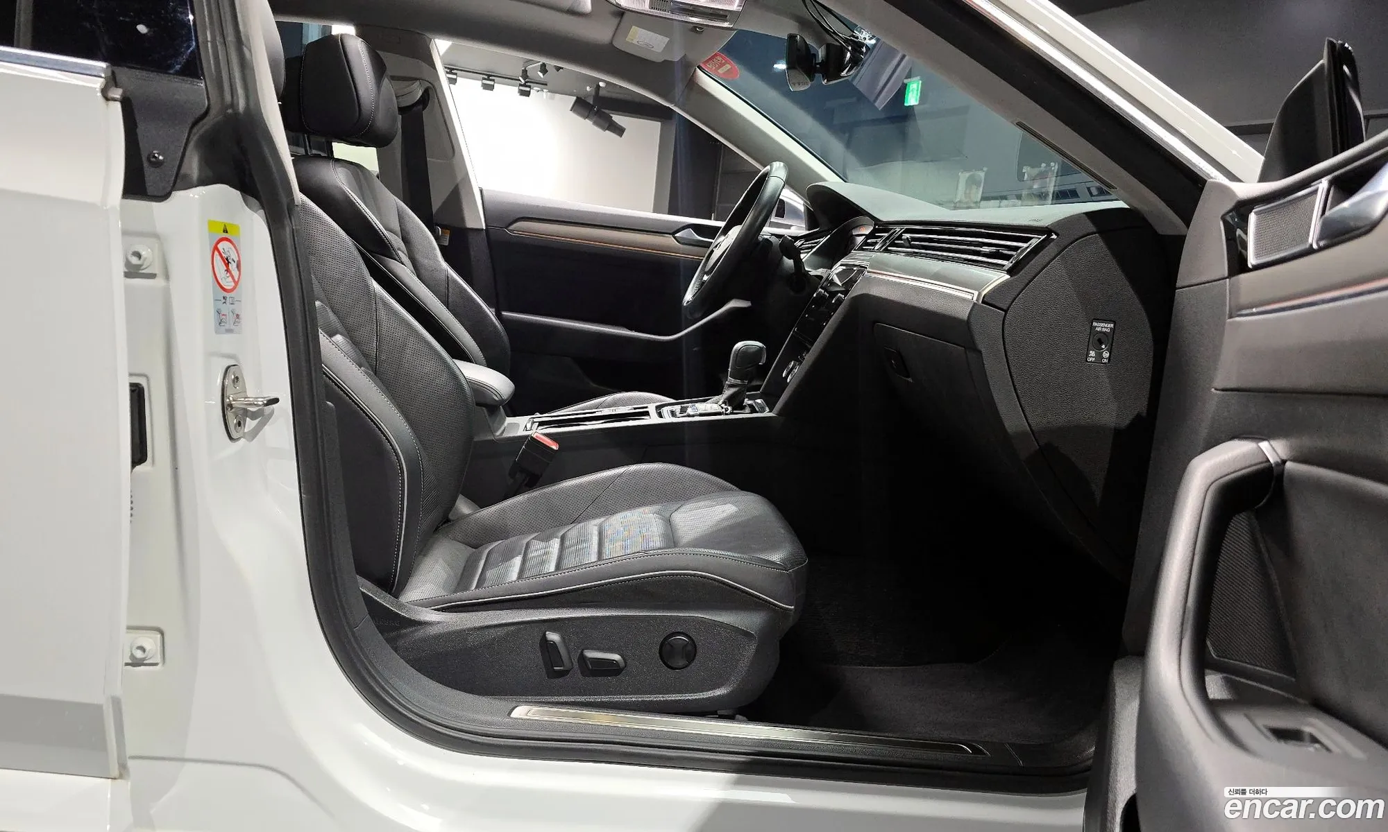 Volkswagen Arteon 2019 — 18