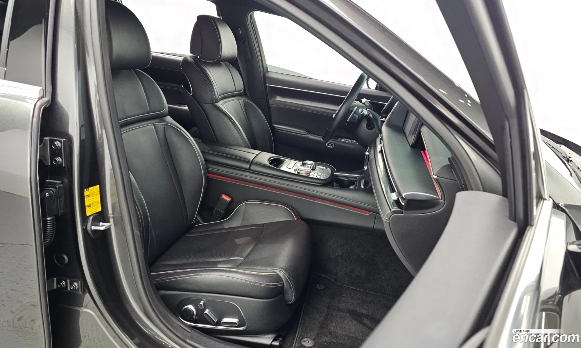 Genesis G90 2022 — 10