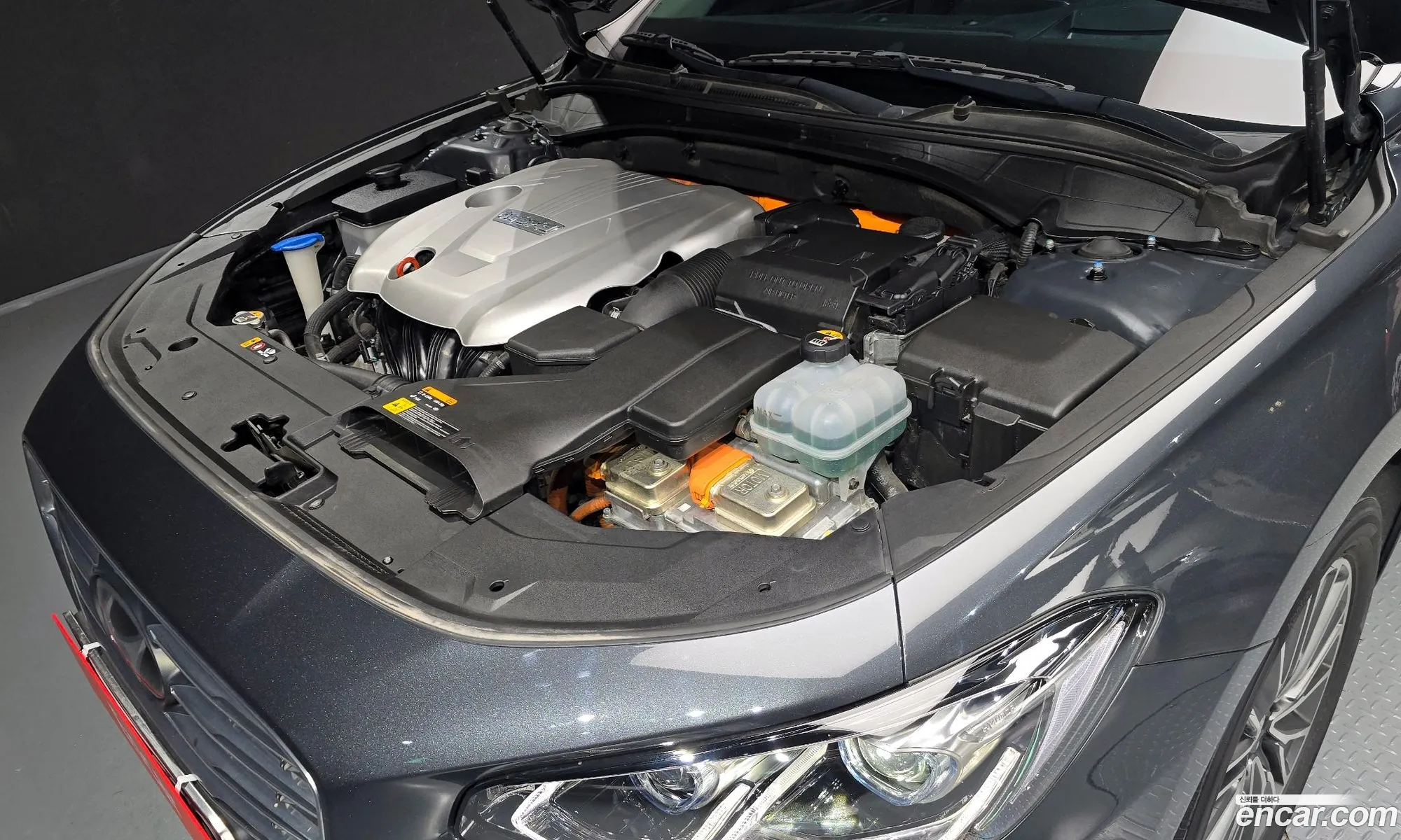 Hyundai Grandeur IG Hybrid 2017 — 4
