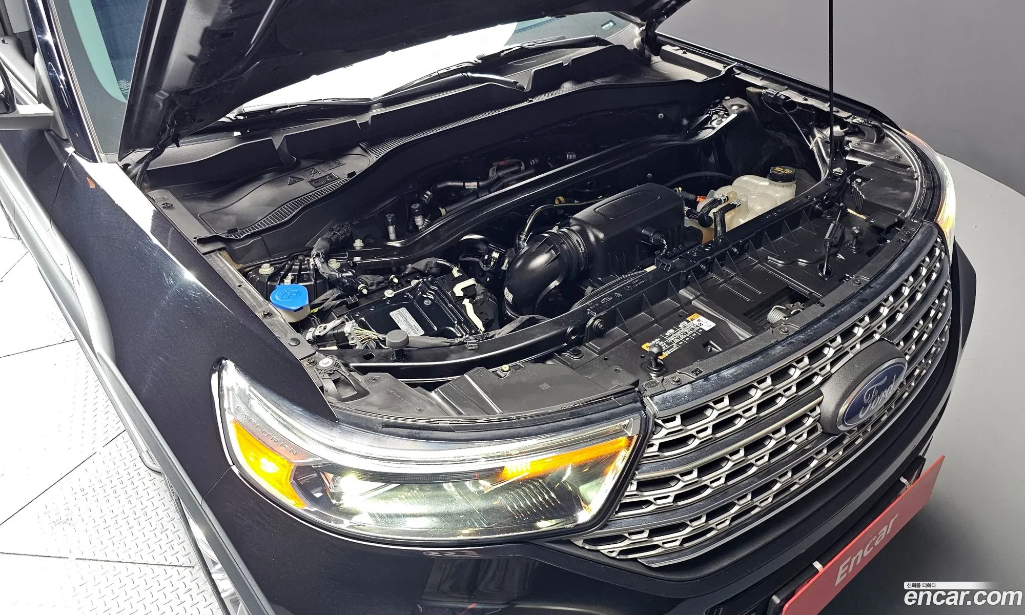 Ford Explorer 6th Gen 2022 1FMSK8FH2NGB06555 — 4